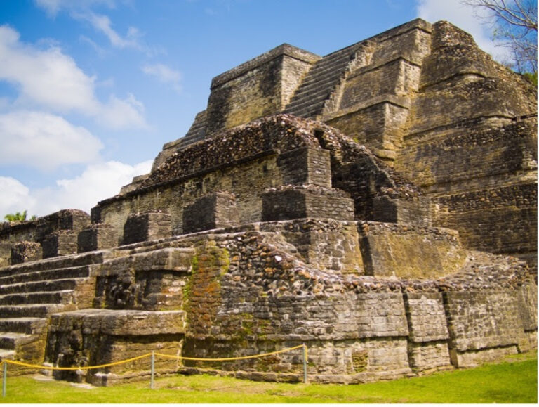 L’héritage maya au Belize: 4 sites archéologiques à découvrir