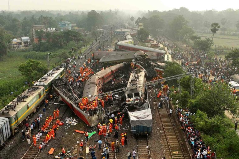 Inde: la pire catastrophe ferroviaire en 20 ans