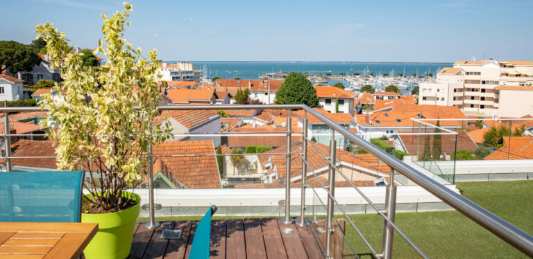 Best Western Hotels & Resorts pose ses valises à Arcachon