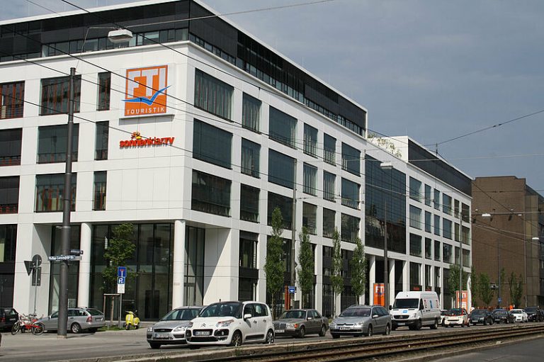 FTI se considère sur la bonne voie, malgré les récents rapports critiques des médias allemands 