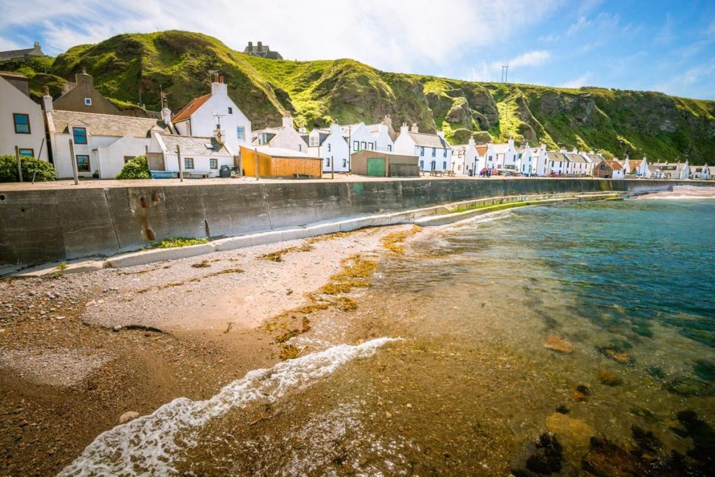 Le village côtier de Pennan - Aberdeenshire © VisitScotland - Discover Fraserburgh - Damian Shields