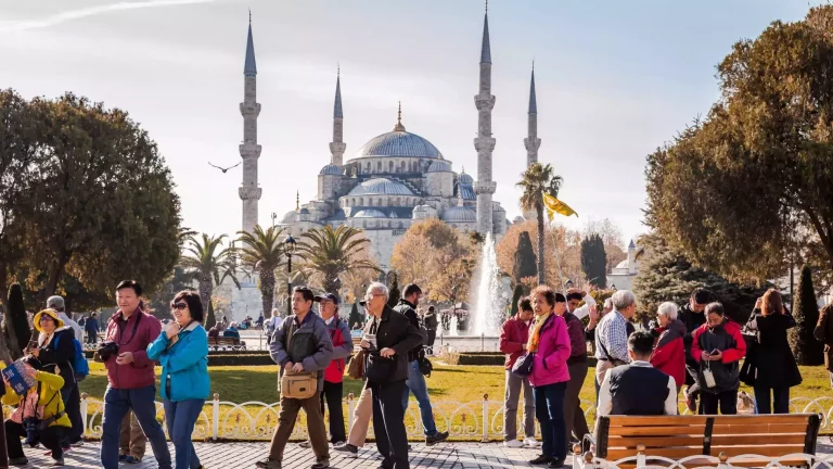 Un fort tremblement de terre a secoué Istanbul aujourd’hui