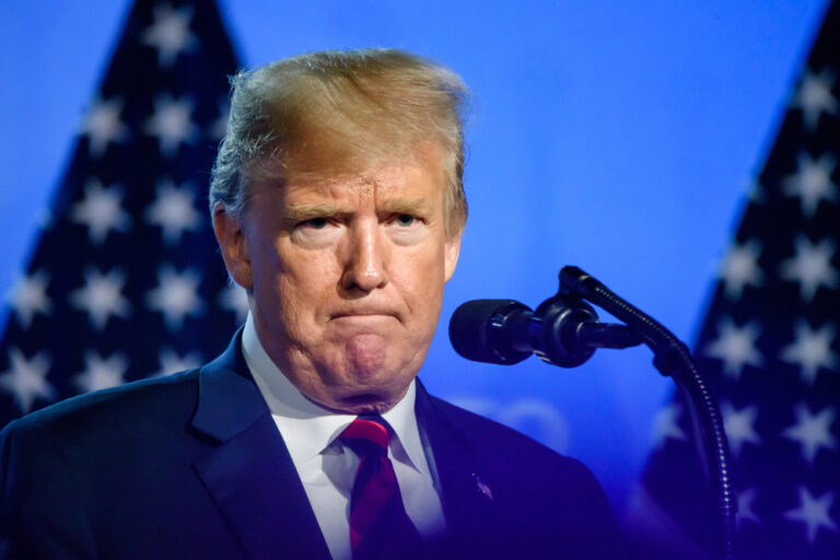 Trump: interdiction d’entrée aux États-Unis pour une douzaine de pays