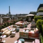 Vue imprenable depuis le rooftop du Peninsula Paris
