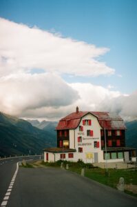 La Suisse tente de faire plier Booking.com sur ses commissions aux hôteliers