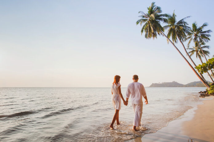 Le voyage de noces fait toujours recette en agences de voyages en 2025. Depositiphotos