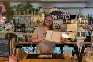 Ross du Glad Café CIC - Glasgow