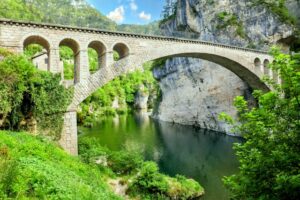 Dans les Cévennes gardoises, science, art et noctourisme