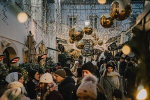 Belgique: les marchés de Noël sur une péniche CroisiEurope