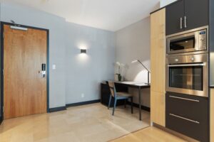 Entre hôtel et location court-terme, certains préfèrent les apparthotels...