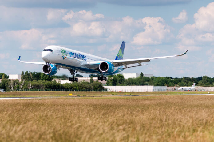 Avion Air Caraïbes Décollage