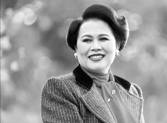 La Thaïlande est en deuil pour plusieurs mois La Thaïlande est en deuil pour plusieurs mois