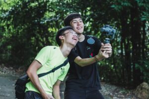 GetYourGuide dévoile l’impact des réseaux sociaux sur les jeunes français