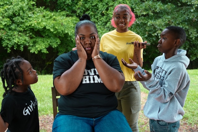 TUI France répond avec humour au « No Kids » par le « No Adults » TUI France répond avec humour au « No Kids » par le « No Adults »