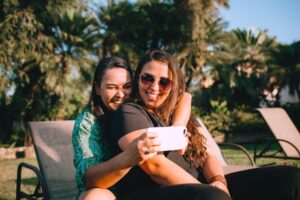 GetYourGuide dévoile l’impact des réseaux sociaux sur les jeunes français
