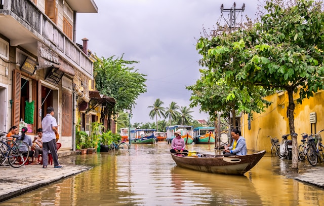 Vietnam: graves inondations dans des destinations touristiques Vietnam: graves inondations dans des destinations touristiques