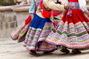 Costumes traditionnels de la vallée du Colca (© Renzo Tasso / PROMPERÚ)