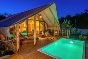 Floria Glamping Garden