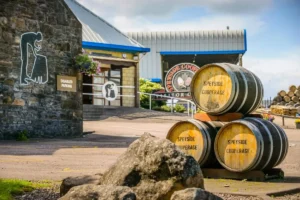 Des fûts de whisky à la tonnellerie du Speyside - Aberlour - © VisitScotland North East 250 Damian Shields