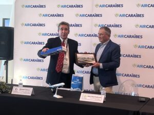 Michael Cleaver PDG aéroport Juliana et Jean Paul Dubreuil fondateur 