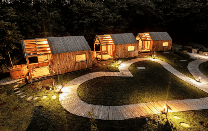 Glamping Mountain Fairy Tale - Slovénie