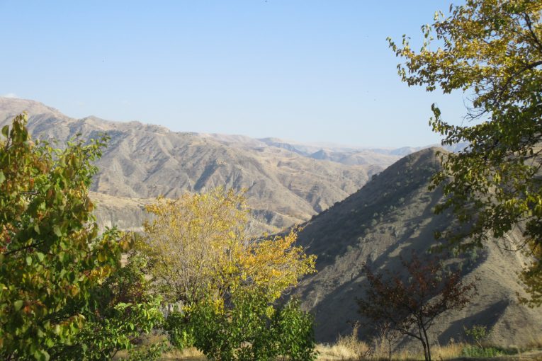 Paysage de montagne en Arménie à l’automne