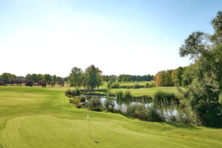 Le Golf Paris Val d’Europe, vu depuis l’hôtel