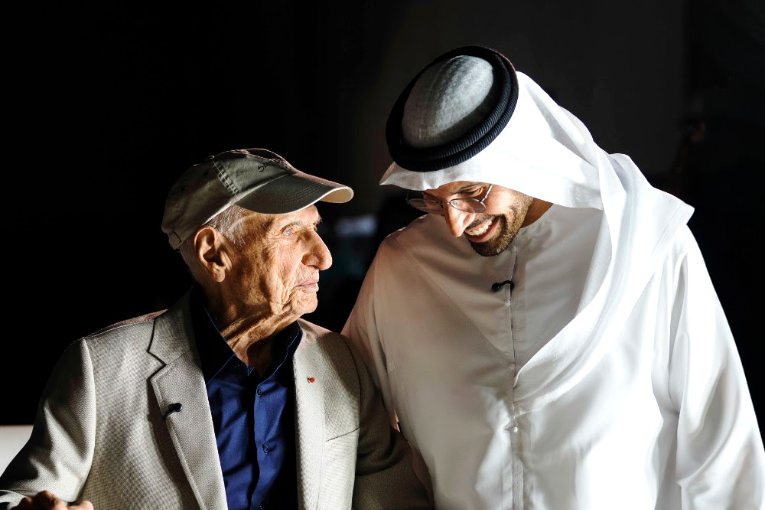 Frank Gehry et Mohamed Khalifa Al Mubarak, président du Department of Culture and Tourism – Abu Dhabi
