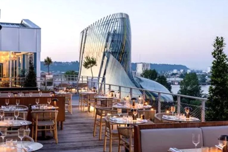 Hôtel Renaissance aux Bassins à Flot à Bordeaux