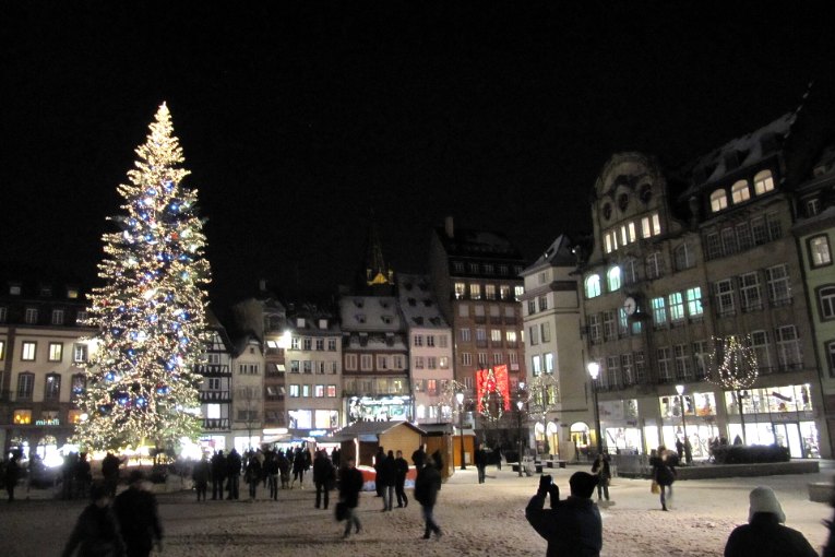 Le marché de Noël de Strasbourg et son grand sapin illuminé