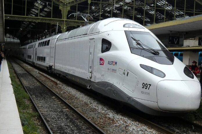 Une rame TGV M en gare de Paris-Gare de Lyon