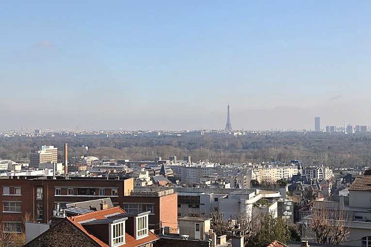 Vue sur Paris depuis le mont Valérien, à Suresnes